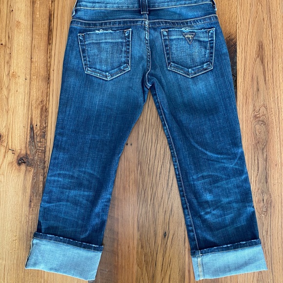 Guess Medium Wash Cropped Jeans - Picture 2 of 5